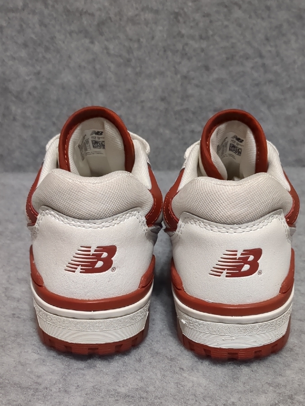 New Balance 550 White and Red Low-Top leather Women's Sneakers, Size 6.5 - Picture 3 of 8